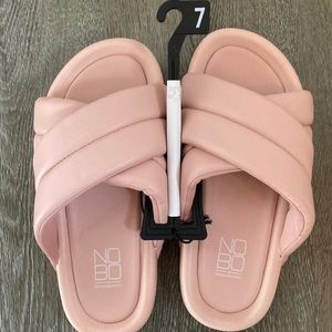 No Boundaries Blush Criss Cross Slide Sandals Women’s Size 7